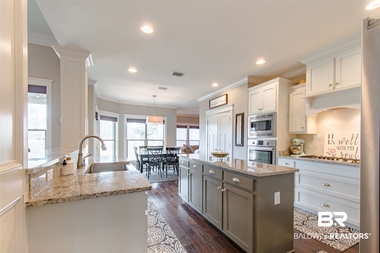 10441 Goodrich Way Daphne, AL 36526 - Photo 12 of 50 Kitchen