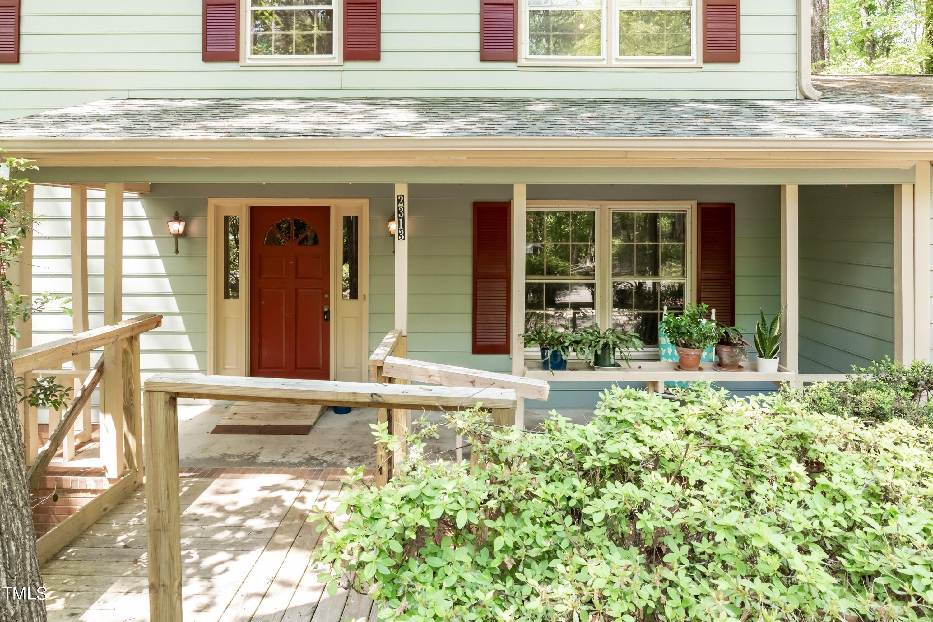 Porch 02 (8)