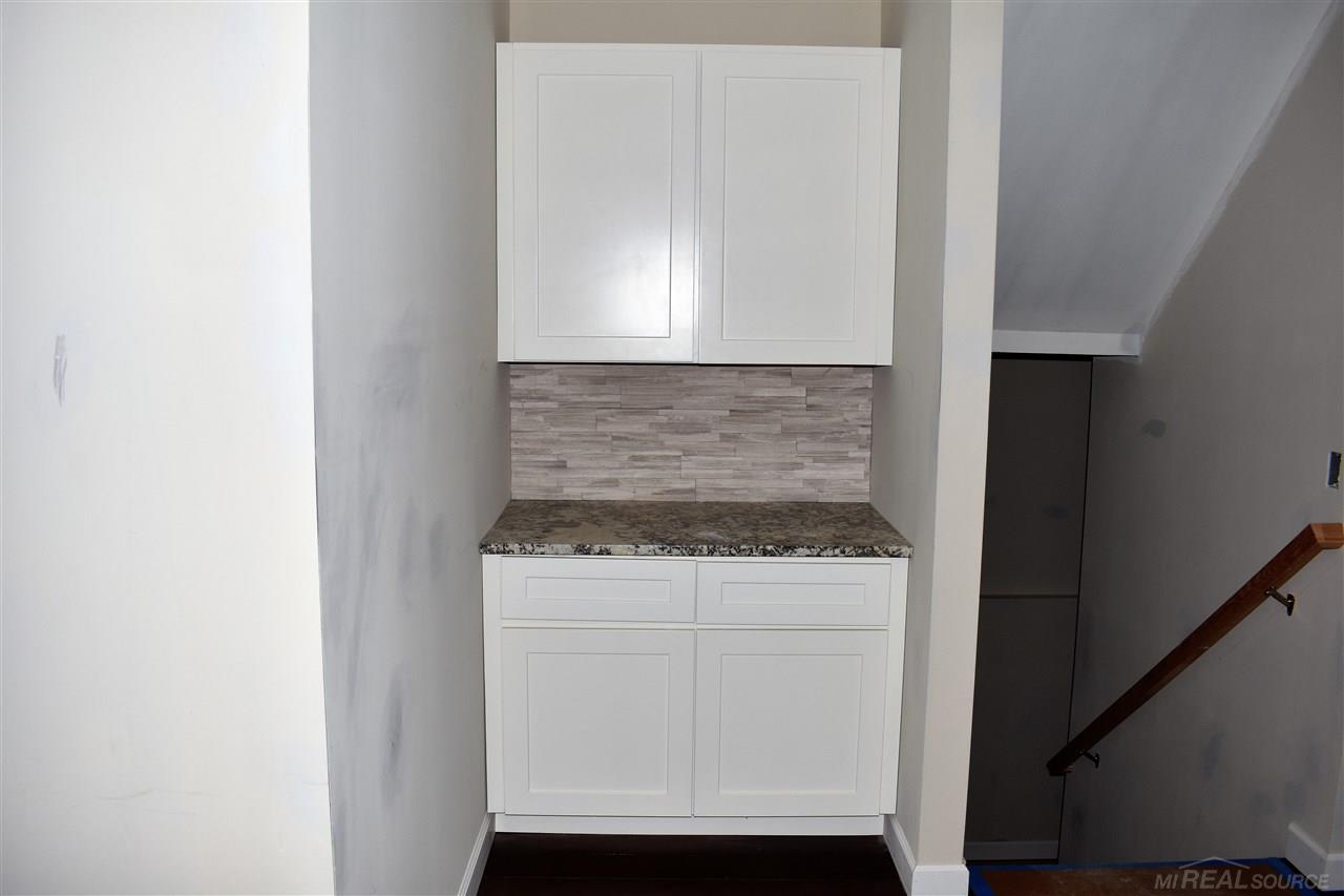 54790 Ridge Road New Baltimore, MI 48047 - Photo 14 of 15 31367012-13.JPG