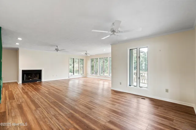 $985,000 | 303 Live Oak Street, Emerald Isle, NC 28594