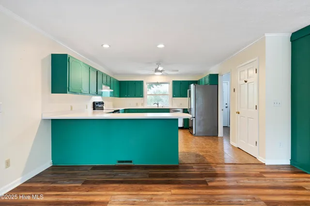 $985,000 | 303 Live Oak Street, Emerald Isle, NC 28594