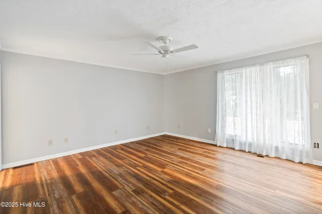 $985,000 | 303 Live Oak Street, Emerald Isle, NC 28594