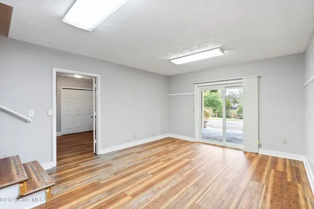 $985,000 | 303 Live Oak Street, Emerald Isle, NC 28594