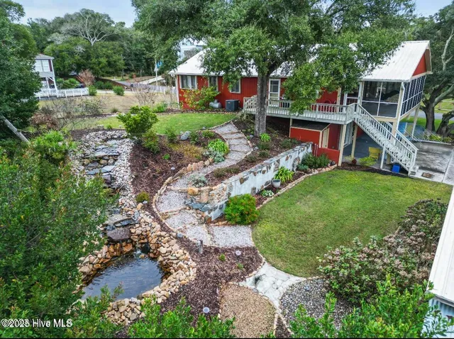 $985,000 | 303 Live Oak Street, Emerald Isle, NC 28594