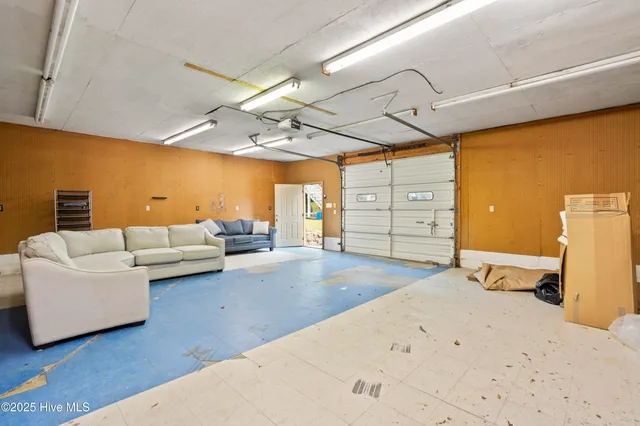 $985,000 | 303 Live Oak Street, Emerald Isle, NC 28594