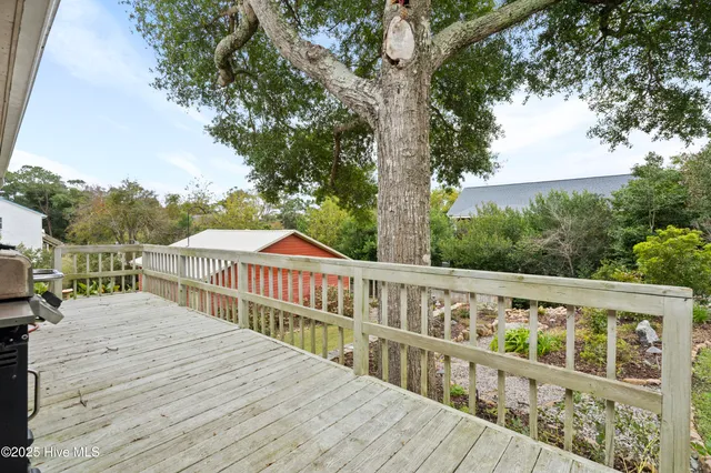 $985,000 | 303 Live Oak Street, Emerald Isle, NC 28594