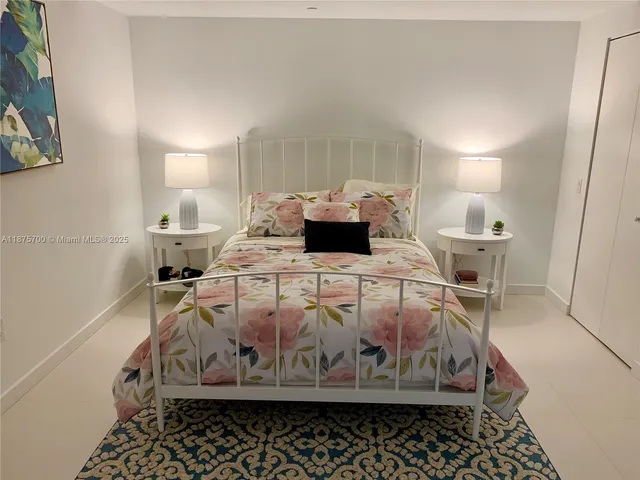 $4,000 | 501 Northeast 31st Street, Unit 709, Miami, FL 33137