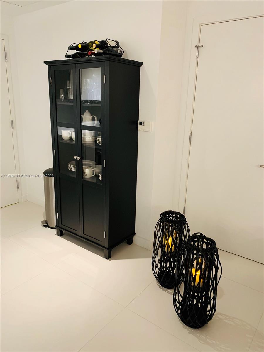 501 Northeast 31st Street, Unit 709 Miami, FL 33137 - Photo 8 of 40