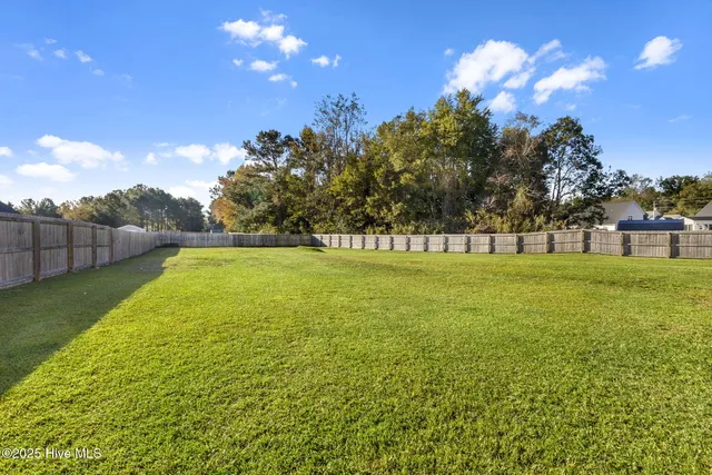 $394,000 | 607 Osprey Landing Drive, Unit LOT 9, Holly Ridge, NC 28445