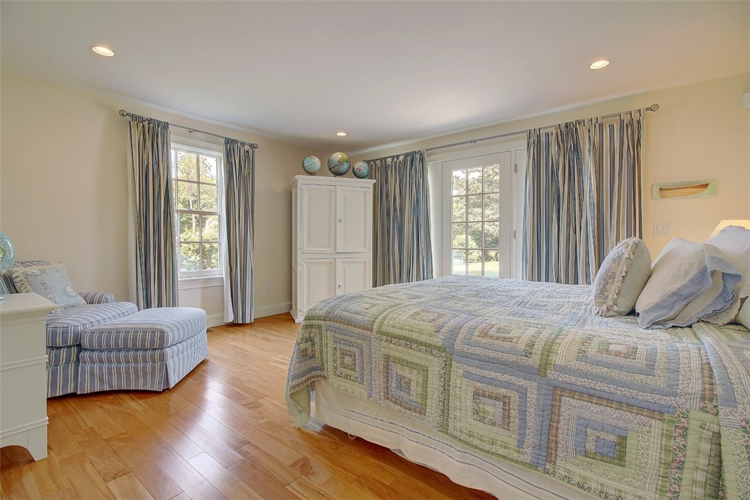 60 Touisset Road Warren, RI 02885 - Photo 18 of 35 Gallery Image 18