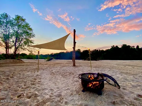 $846,000 | Perrytown Road, Crosby, MS 39633