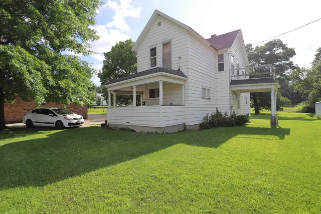 $149,900 | 801 Academy Street, Elroy, WI 53929