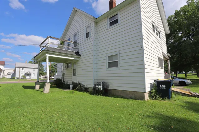 $149,900 | 801 Academy Street, Elroy, WI 53929