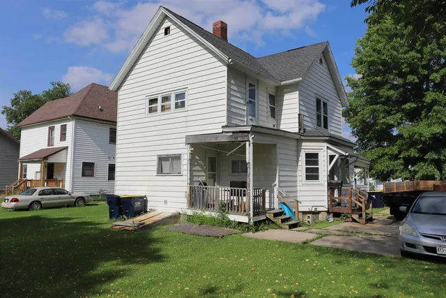 $149,900 | 801 Academy Street, Elroy, WI 53929