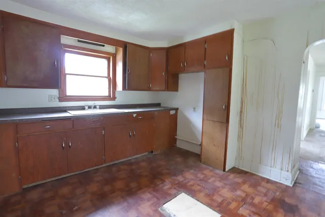 $149,900 | 801 Academy Street, Elroy, WI 53929