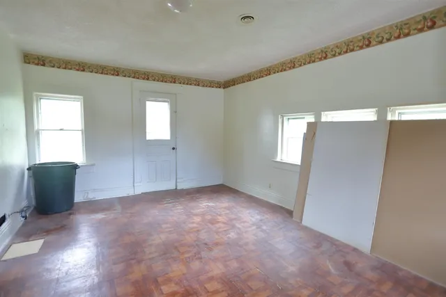 $149,900 | 801 Academy Street, Elroy, WI 53929