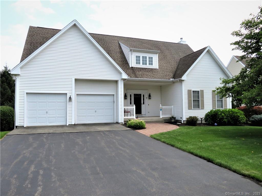 7 Balsam Ridge Circle, Wallingford, CT 06492 Compass