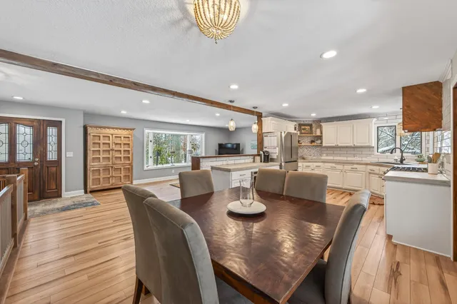 $599,900 | 1610 Briarwood Avenue, Mahtomedi, MN 55115