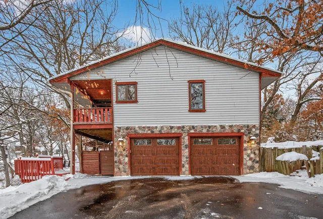 $599,900 | 1610 Briarwood Avenue, Mahtomedi, MN 55115