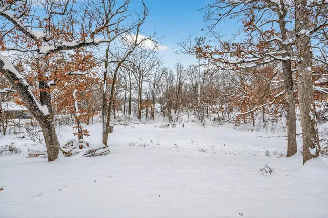 $599,900 | 1610 Briarwood Avenue, Mahtomedi, MN 55115