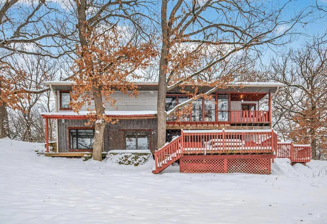 $599,900 | 1610 Briarwood Avenue, Mahtomedi, MN 55115