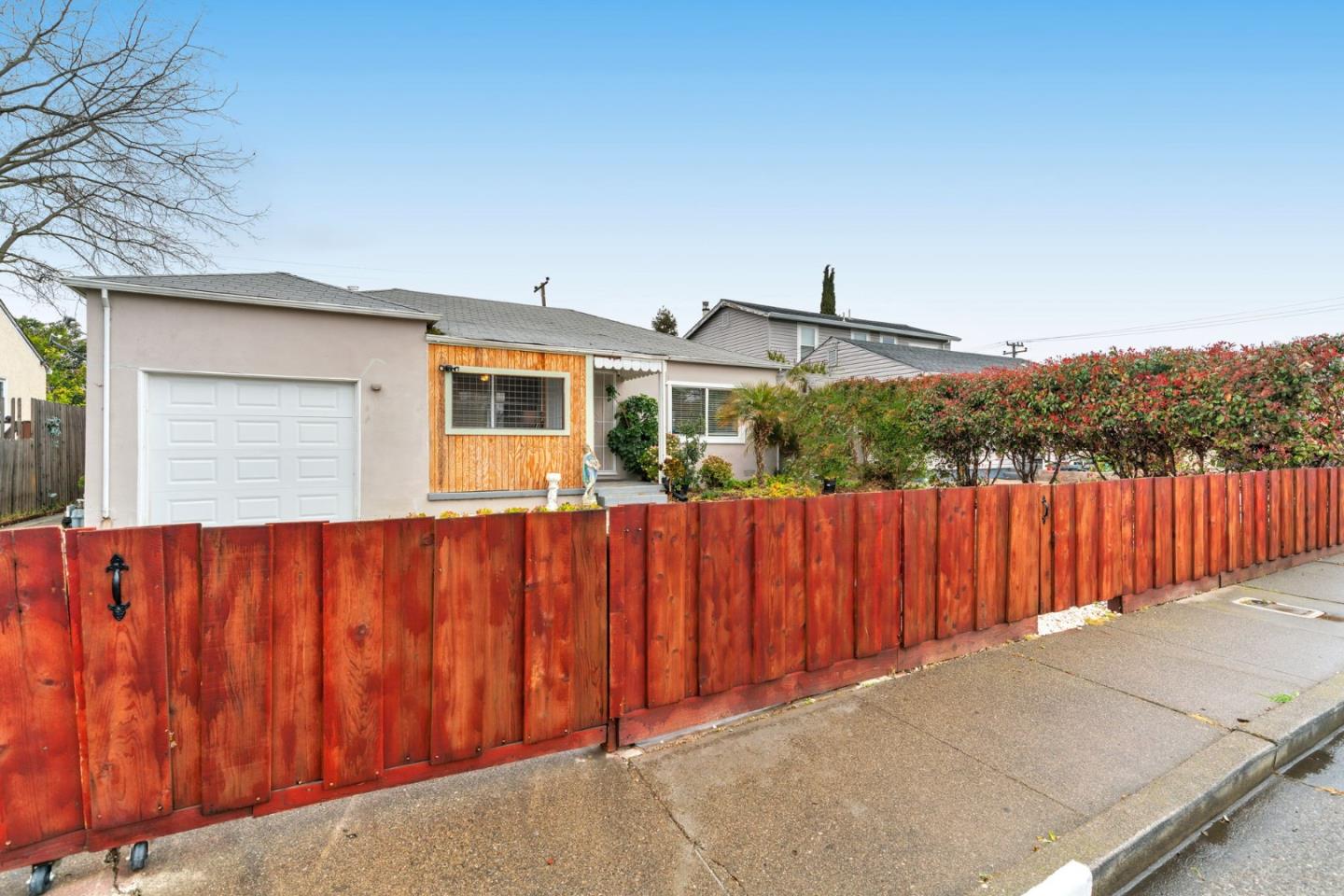 809 Modoc Street Vallejo, CA 94591 - Photo 3 of 31 a view of a building with wooden fence