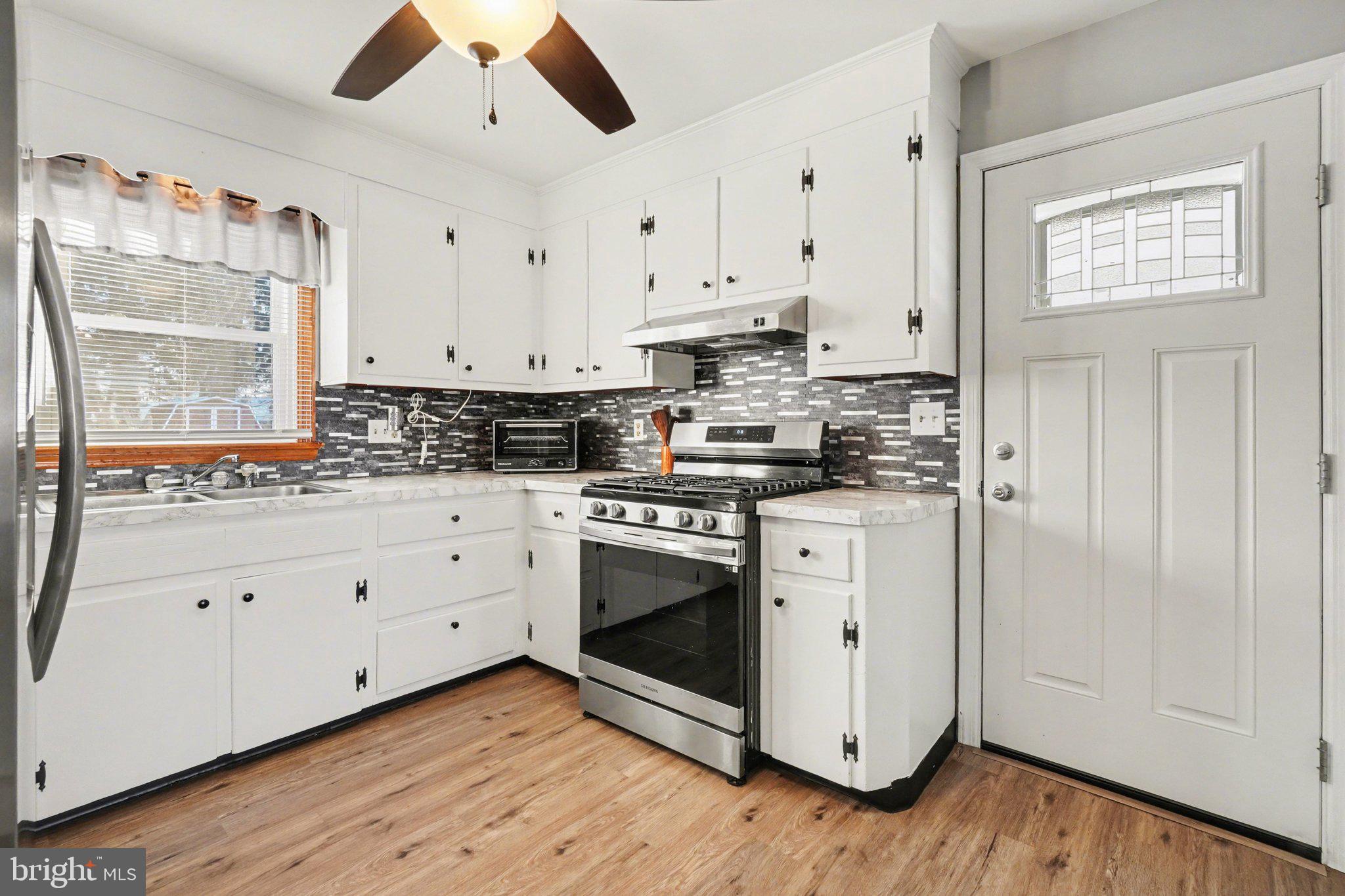 915 Forge Road Carlisle, PA 17015 - Photo 11 of 42