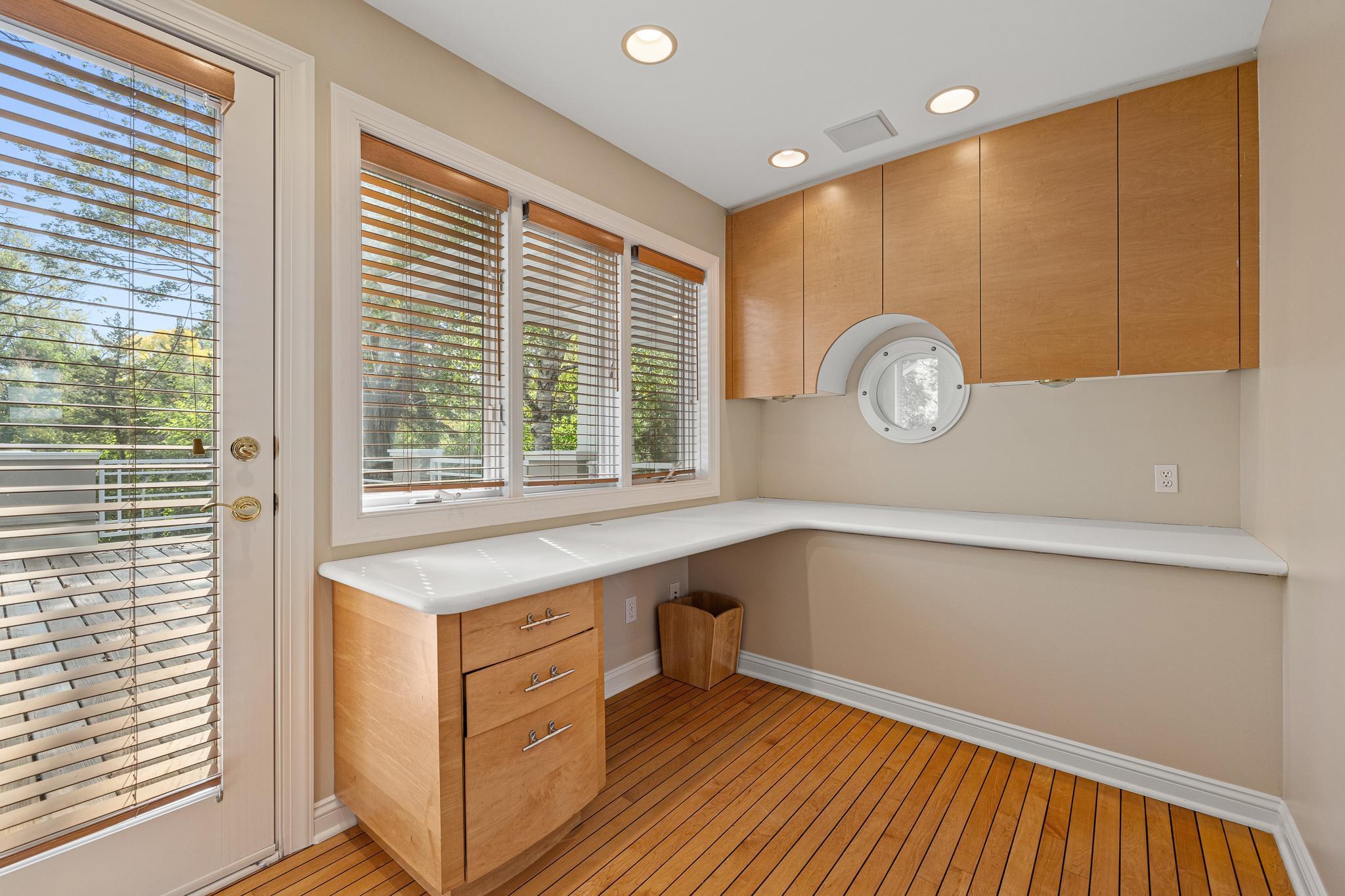 264 Peninsula Road Medicine Lake, MN 55441 - Photo 14 of 57