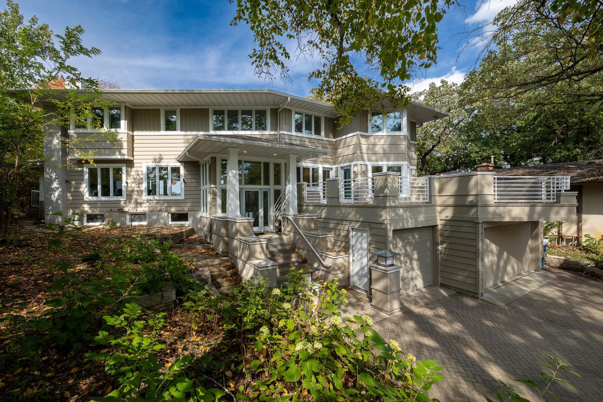 264 Peninsula Road Medicine Lake, MN 55441 - Photo 3 of 57