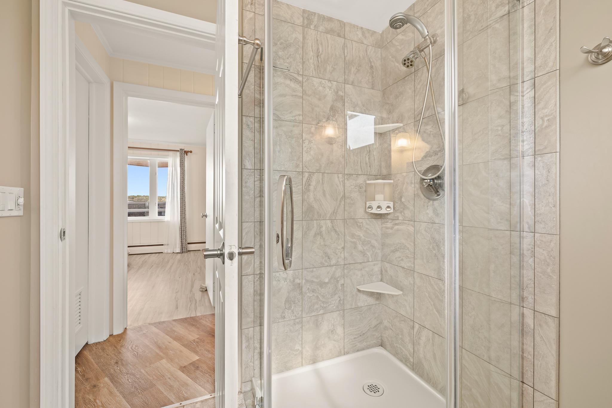 264 Peninsula Road Medicine Lake, MN 55441 - Photo 45 of 57