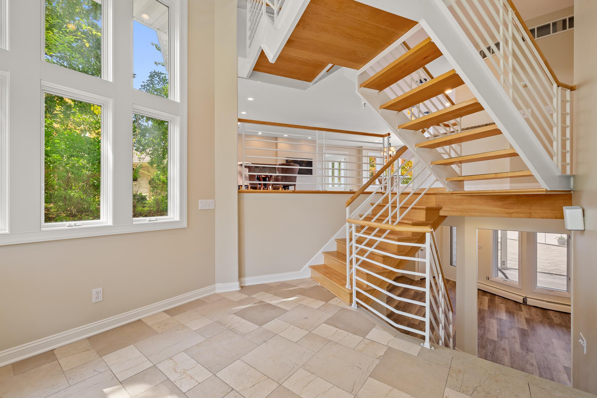 264 Peninsula Road Medicine Lake, MN 55441 - Photo 7 of 57