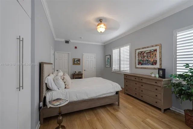 $619,000 | 2870 Pine Tree Drive, Unit 3, Miami Beach, FL 33140