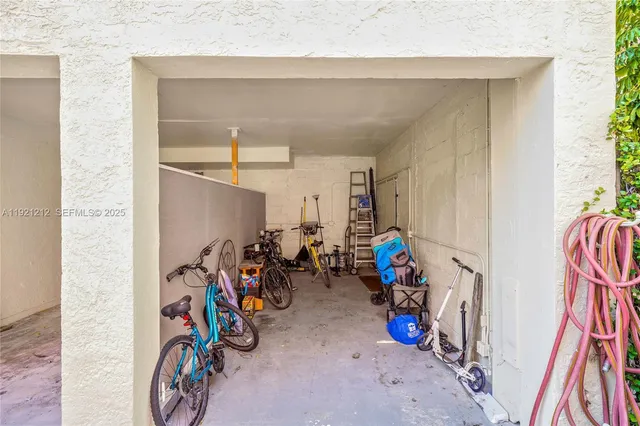 $619,000 | 2870 Pine Tree Drive, Unit 3, Miami Beach, FL 33140