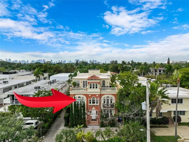 $619,000 | 2870 Pine Tree Drive, Unit 3, Miami Beach, FL 33140