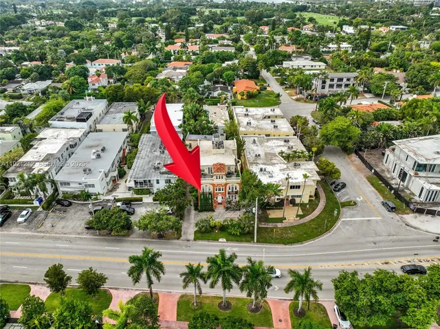 $619,000 | 2870 Pine Tree Drive, Unit 3, Miami Beach, FL 33140