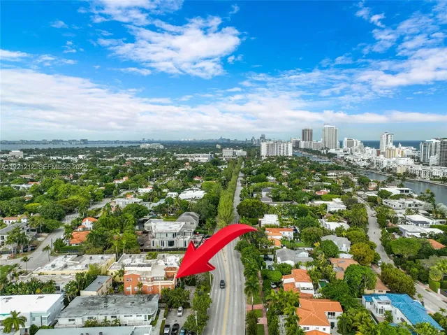 $619,000 | 2870 Pine Tree Drive, Unit 3, Miami Beach, FL 33140