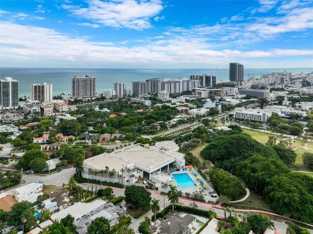 $619,000 | 2870 Pine Tree Drive, Unit 3, Miami Beach, FL 33140