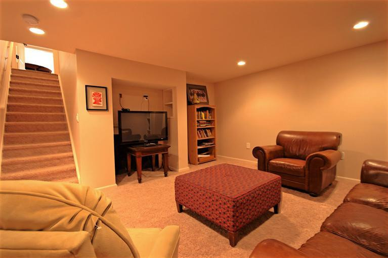 513 Clinton Road Lexington, KY 40502 - Photo 20 of 41 Finished basement