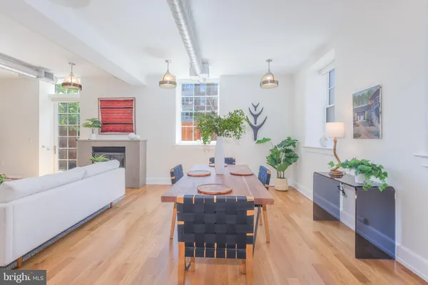 $979,900 | 215 I Street Northeast, Unit 105, Washington, DC 20002