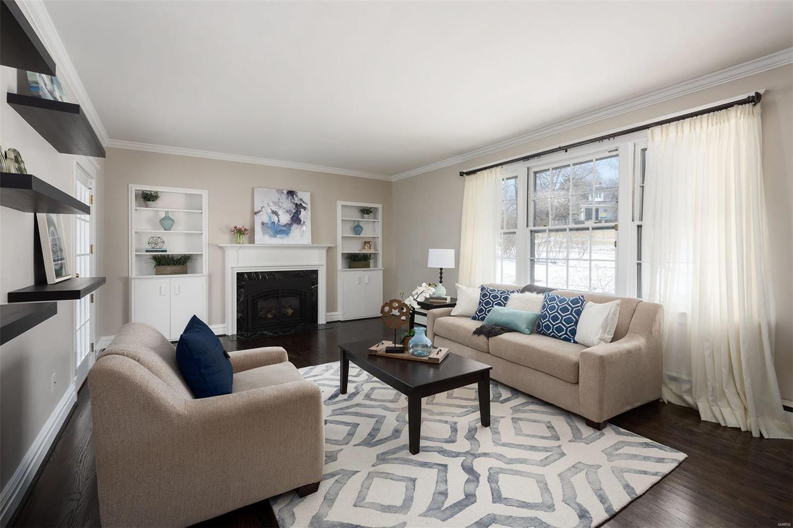 331 North Price Road St. Louis, MO 63124 - Photo 2 of 18 Gallery Image 2