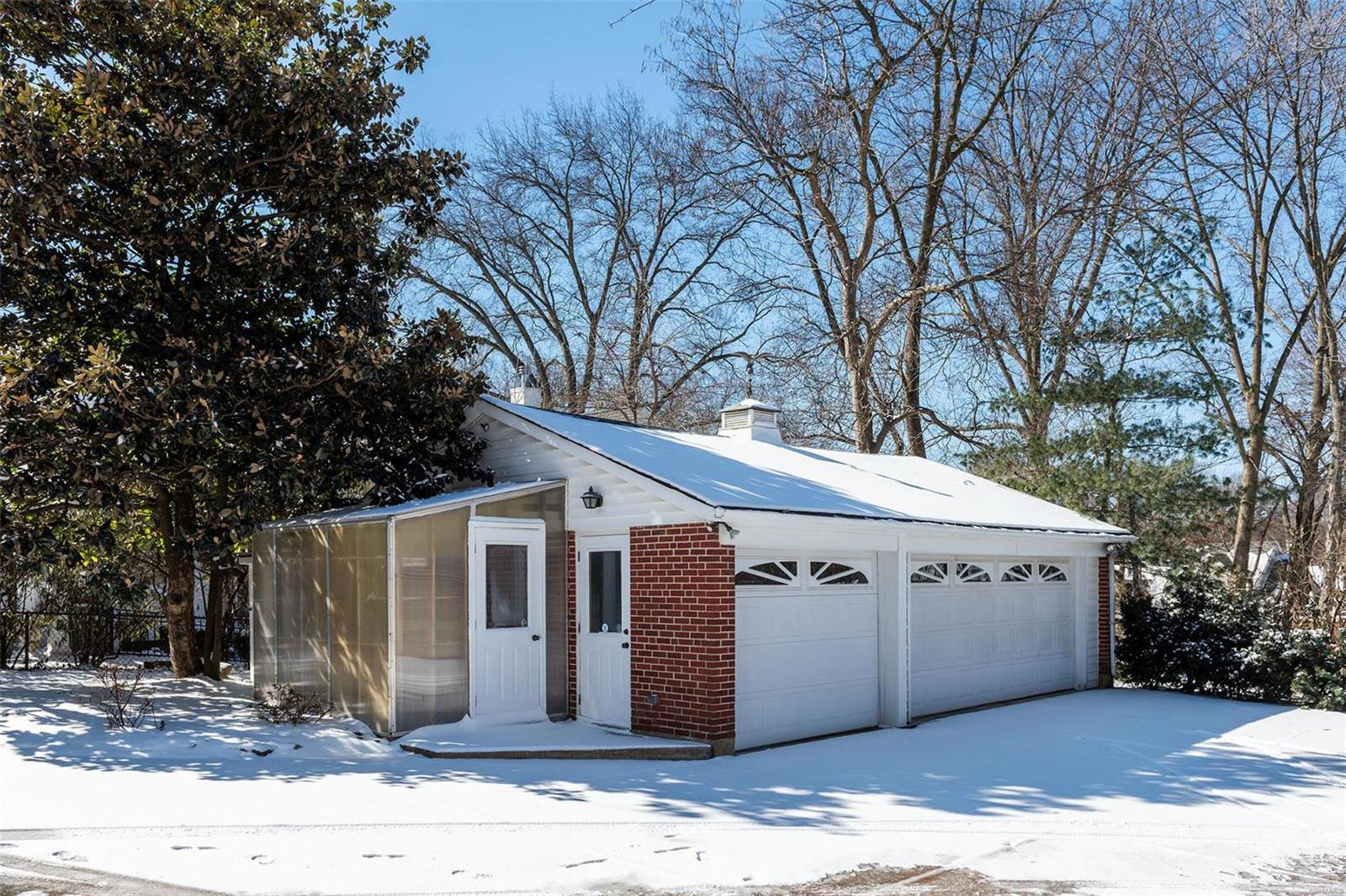 331 North Price Road St. Louis, MO 63124 - Photo 17 of 18 Gallery Image 17