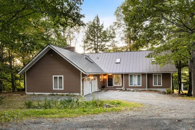 $795,000 | 3 Fairway Drive, Grantham, NH 03753
