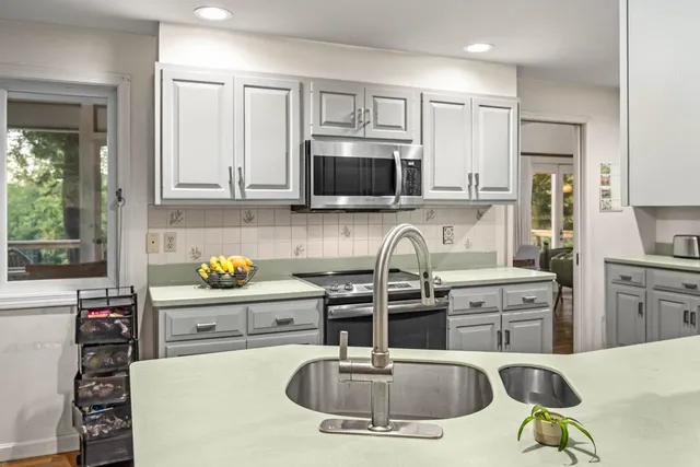 $795,000 | 3 Fairway Drive, Grantham, NH 03753