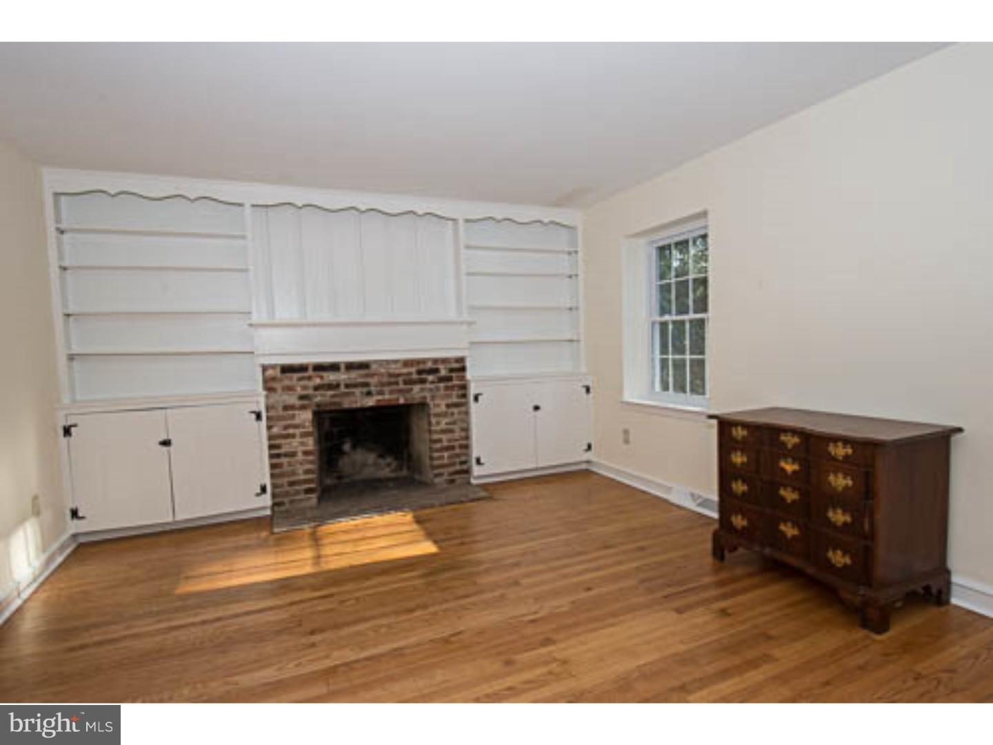 2121 Ridley Creek Road Media, PA 19063 - Photo 11 of 25 Living Room