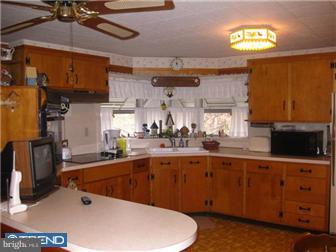 1386 Kepler Road Pottstown, PA 19464 - Photo 2 of 12 Kitchen