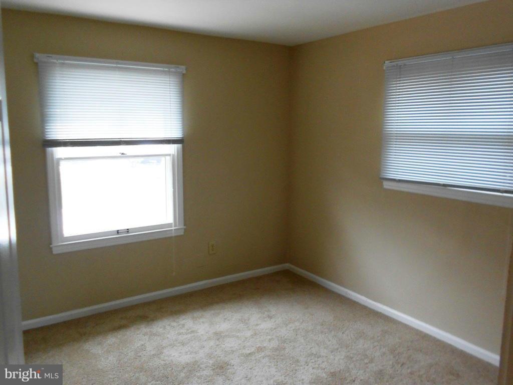 507 East Poplar Road Sterling, VA 20164 - Photo 11 of 23 Bedroom