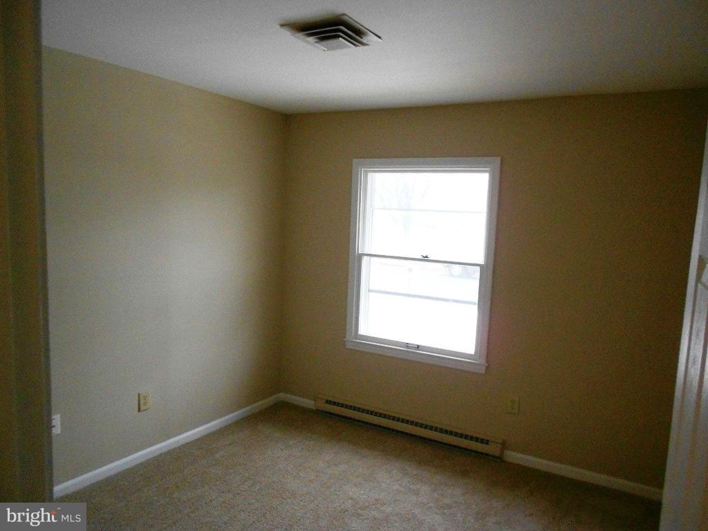 507 East Poplar Road Sterling, VA 20164 - Photo 10 of 23 Bedroom