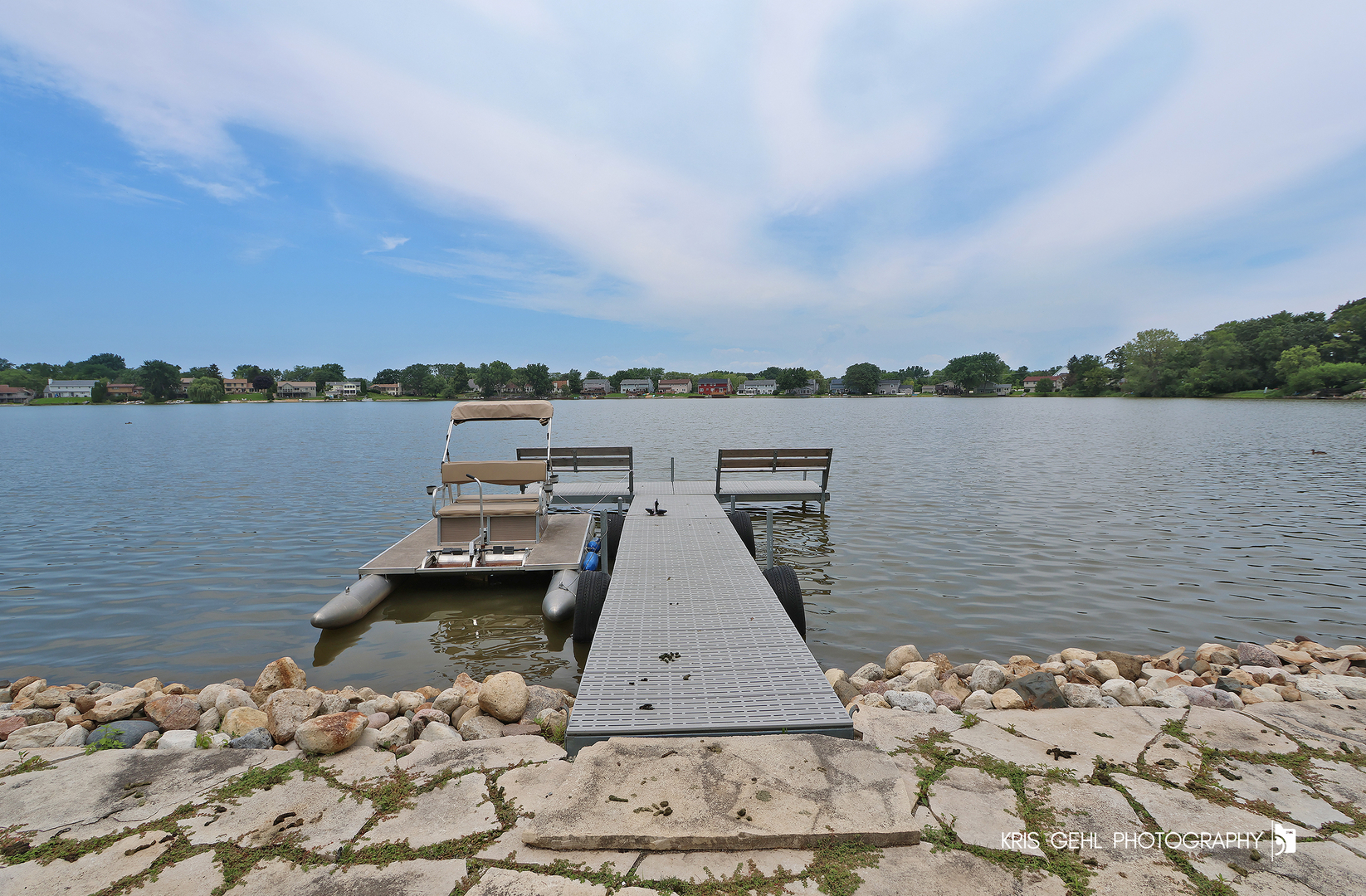 526 Whispering Pines Road Lindenhurst, IL 60046 - Photo 29 of 38 a view of a lake with houses
