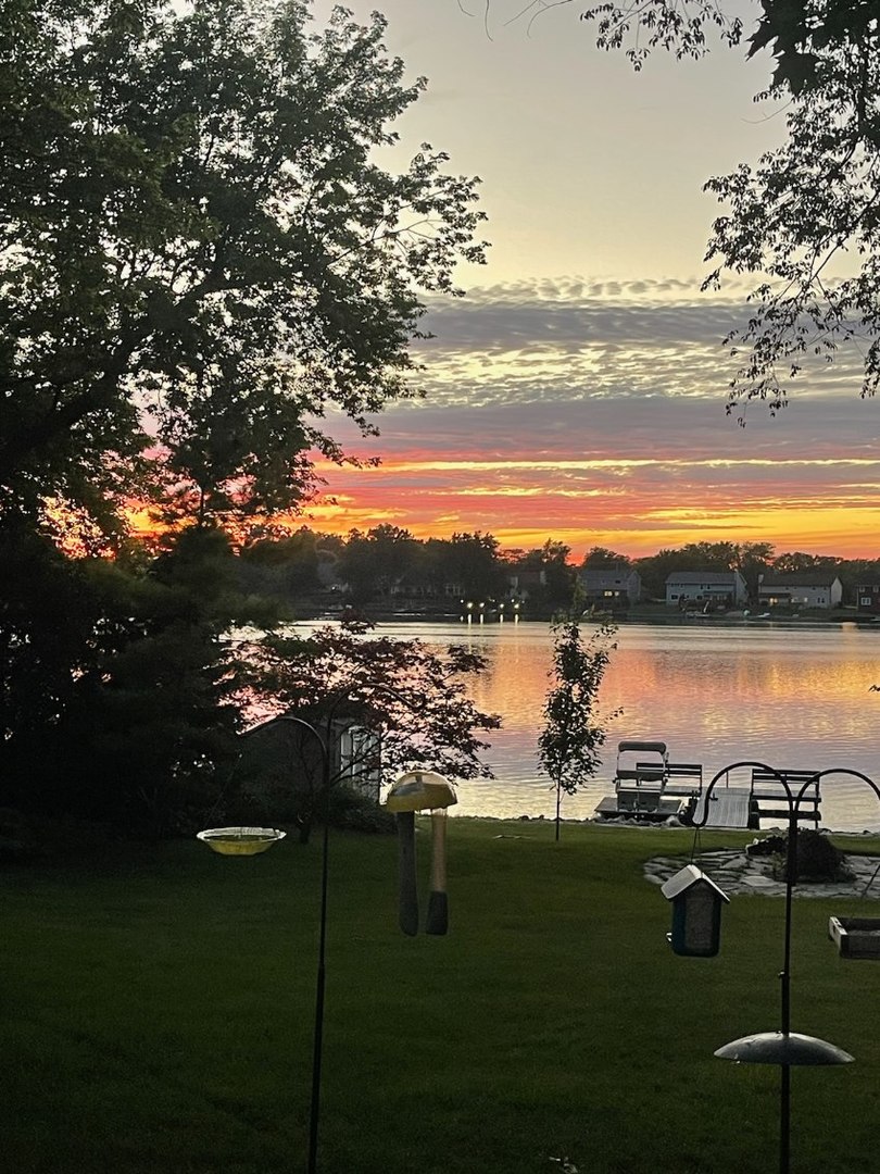 526 Whispering Pines Road Lindenhurst, IL 60046 - Photo 36 of 38