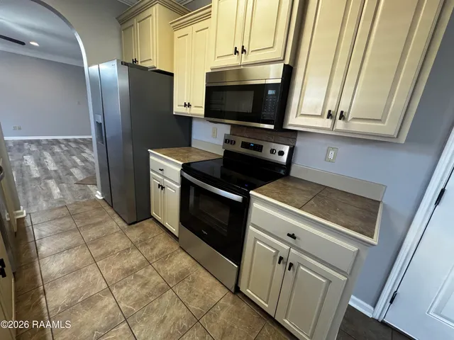 $1,795 | 201 Pavilion Street, Lafayette, LA 70507